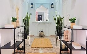 WABI BEACH LUXURY HOUSE - Excelente Ubicacion!! Centro y Frente a Playa Colonia con Aire